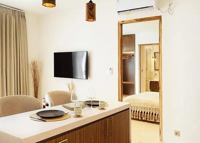 Promo! Brand New Apartment! Perfect Location *